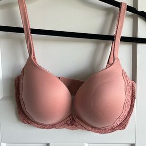 Victoria Secret Push-Up Bra Sz 32DDD